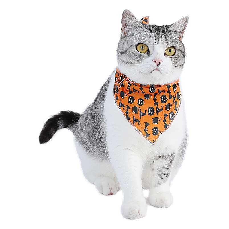 Venta caliente transfronteriza nueva Toalla de saliva de gato de Halloween Toalla de triángulo de mascota perro babero Toalla de saliva de perro
