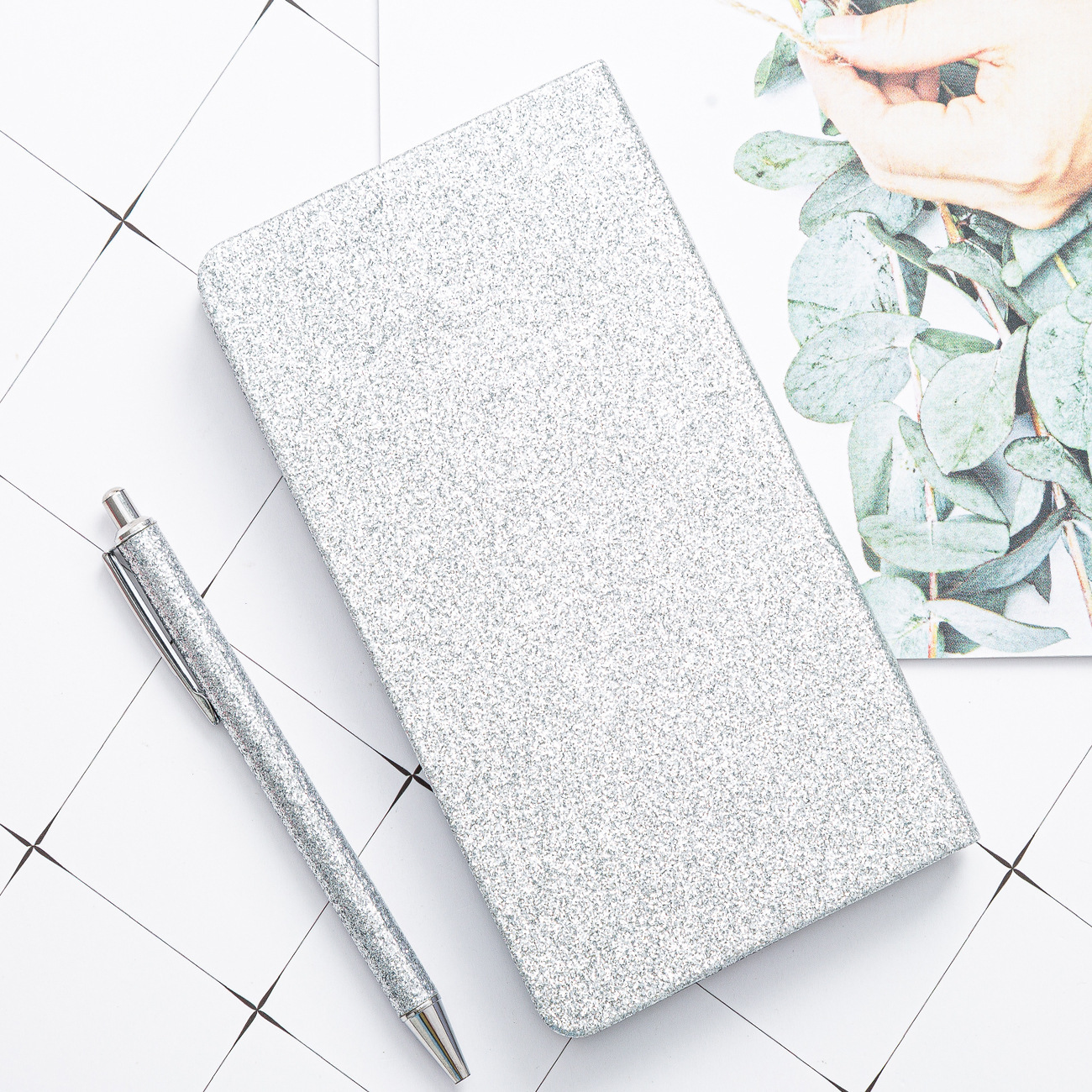 Cuaderno de polvo de oro bolígrafo conjunto de bolígrafo en stock jovencita regalo diario de oficina A6 cuaderno al por mayor