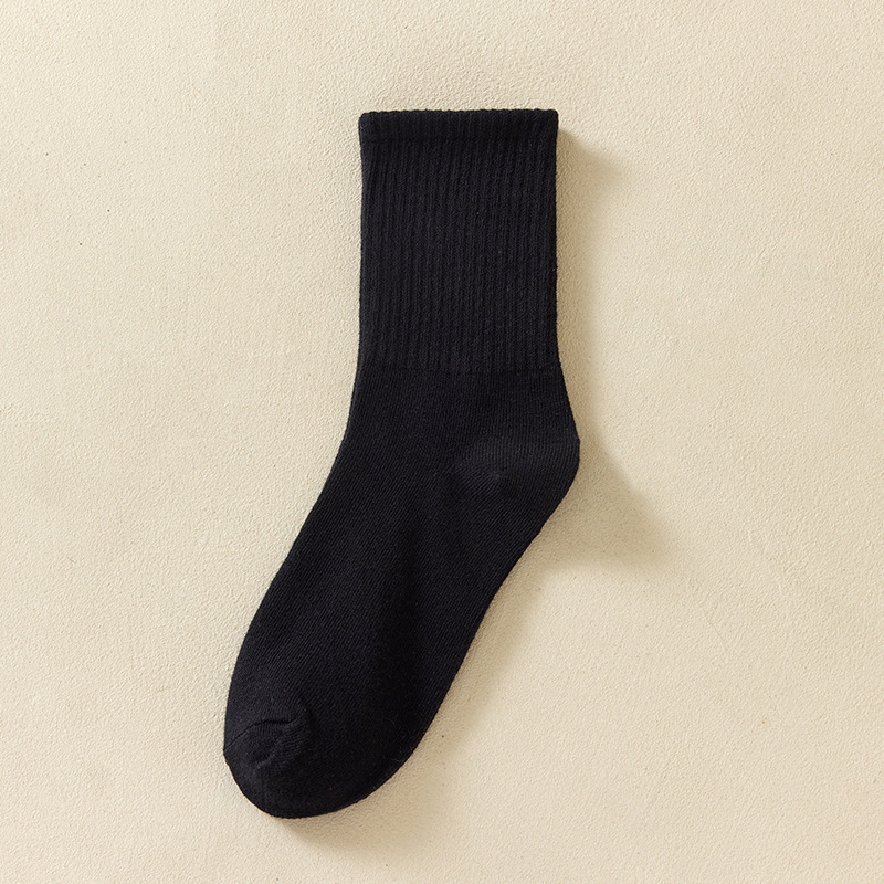 Calcetines de Otoño e Invierno para mujer calcetines de media pantorrilla calcetines de pila de color sólido japonés para mujer Calcetines deportivos con cordón de marea medias en blanco y negro