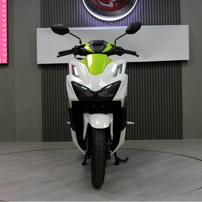 Two-Wheeled Motorcycle – Motosikletlər