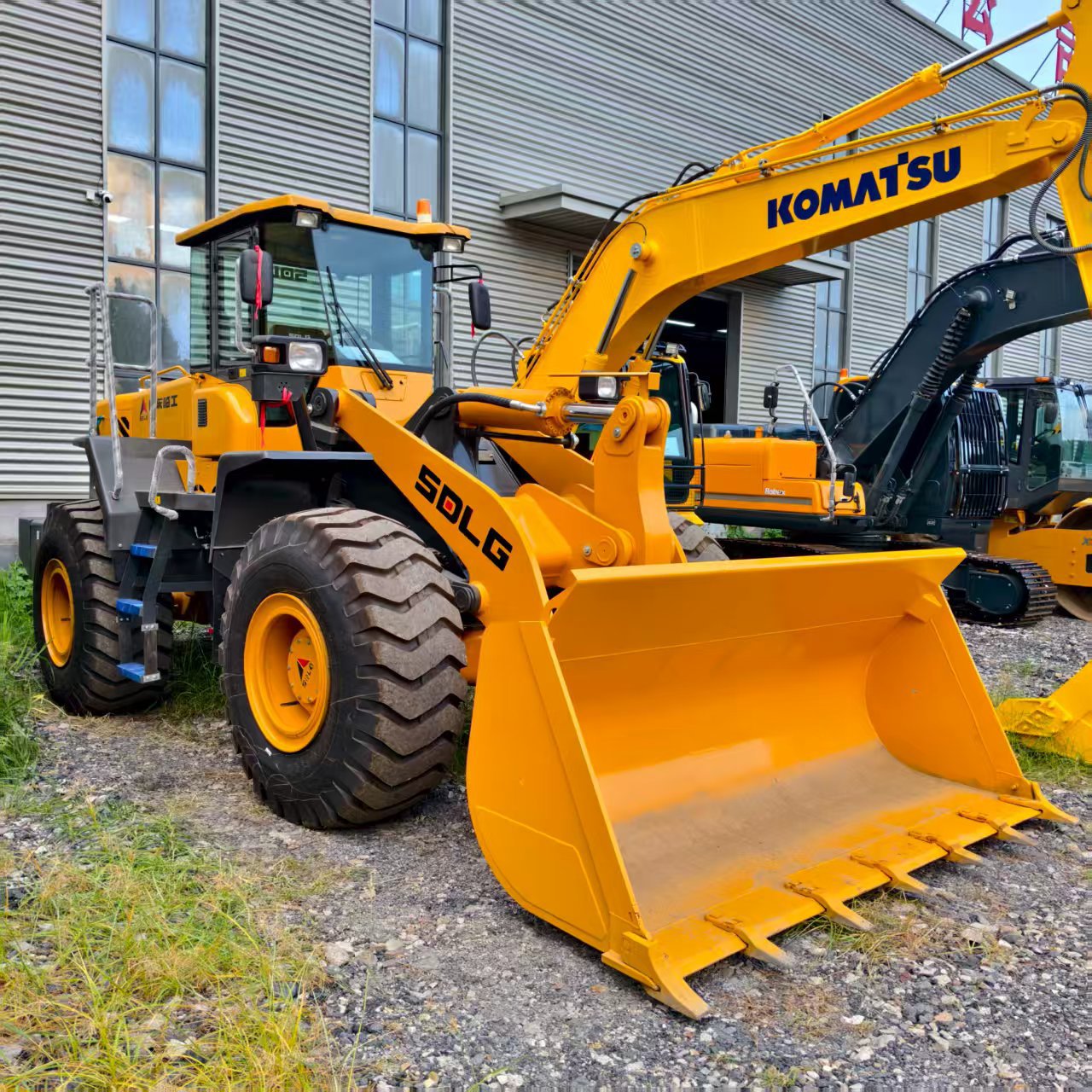 外贸出口5吨装载机 全地形四驱轮式铲车 土石方铲运机