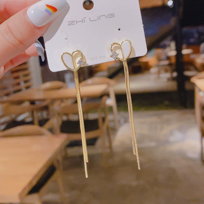 Серьги асимметричные с кисточкой, 925 серебро, игла, корейский стиль элегантный минимализм