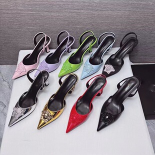 2026��ŮЬ�r���¿����Q�˳������^Ƥ���^���߼���Ь�W�����F؛