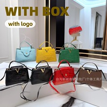 ���Q����Ů2024�¿�r������{�~�y������ٴ��K���������ˮͰ