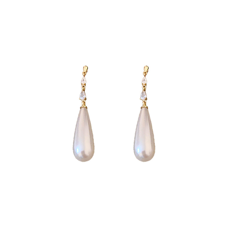 Pendientes de perlas geométricas de gota de agua de aguja de plata galvanizada de oro real Pendientes de temperamento de estilo de palacio francés Pendientes de todo fósforo de personalidad mujer