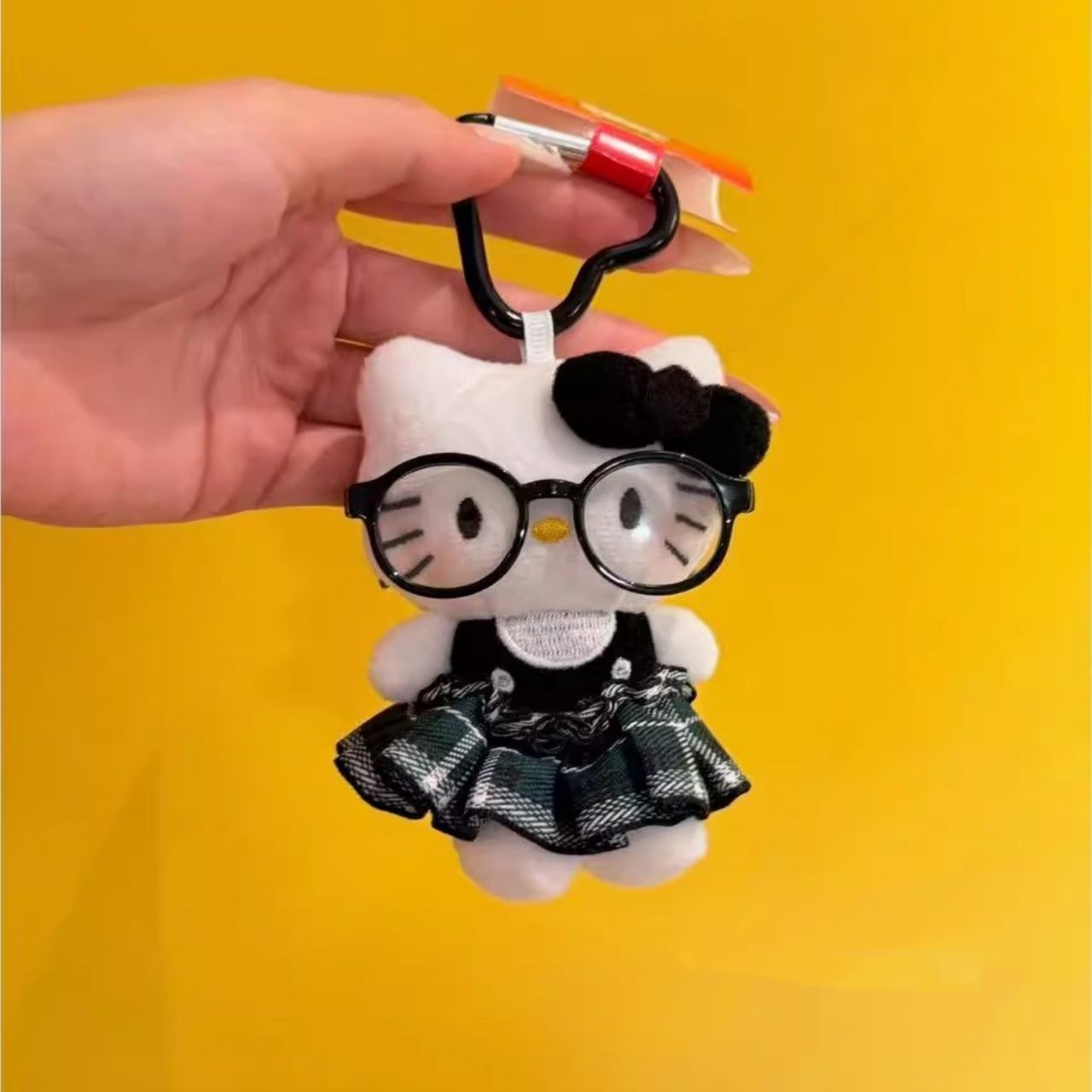 Black plaid skirt KT with glasses 12cm