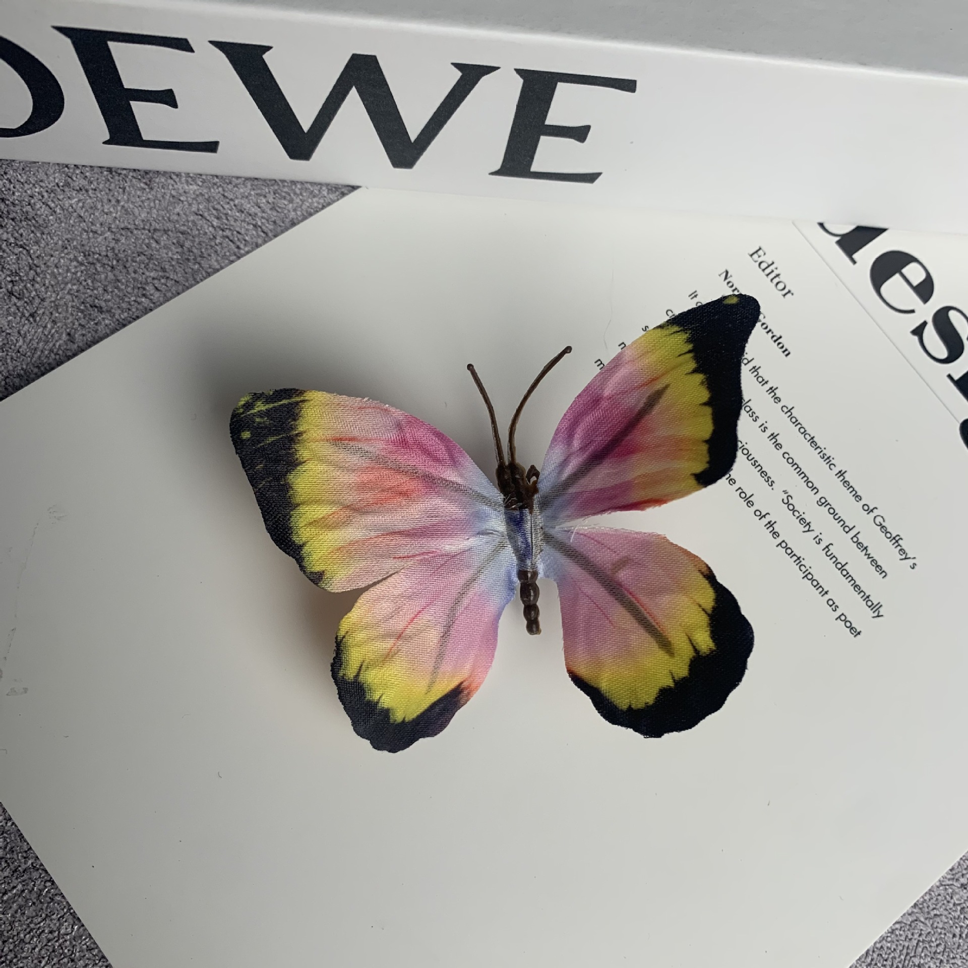 핑크 옐로우 블랙