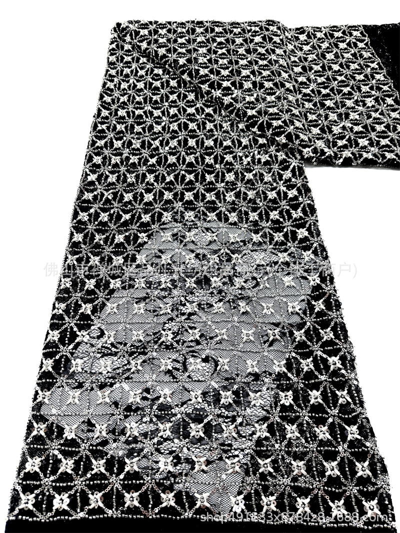 Blanco pesado clavos de cuentas sequinilla tela de encaje cuadrilátero cosido a mano perla sequinilla vestido tela