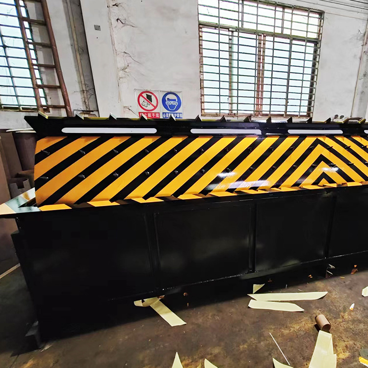 液压升降路障机遥控升降式路障设备全自动翻版路障机