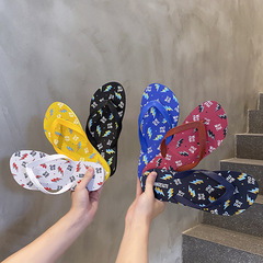 Personality Durable Thick-Soled Beach Sandals with Cartoon Totem for Men, Outdoor Wear, Social Student Anti-Slip