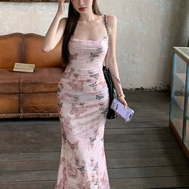 女式T恤;连衣裙;女式卫衣