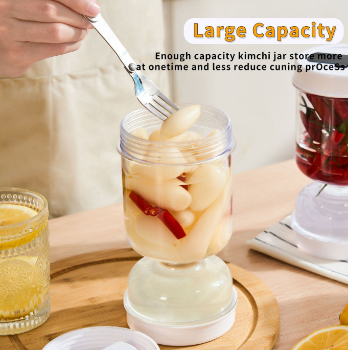 Pickle Jar kitchen dry and wet separation pickle jar with fork plastic sealed pickle hourglass pickle jar bottle_voghion.com