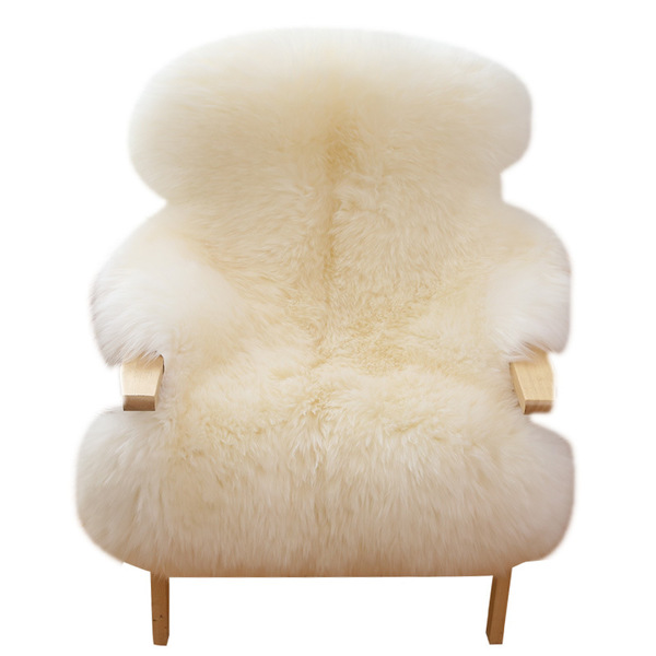 modern and minimalistic plush carpet sheepskin