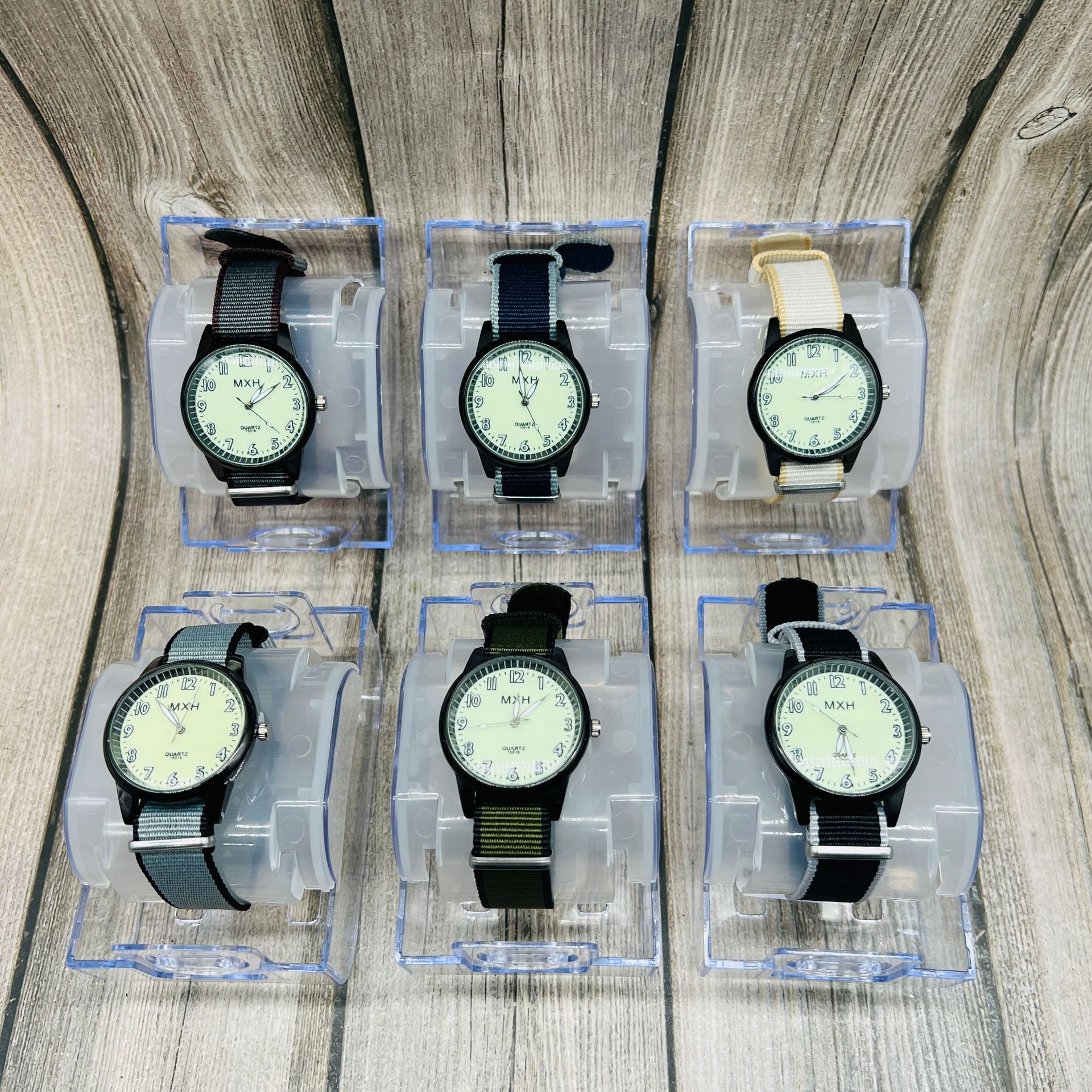 Reloj de cuarzo nuevo reloj electrónico LED coreano simple reloj de estudiante caja de plástico transparente reloj gran cantidad Congyo