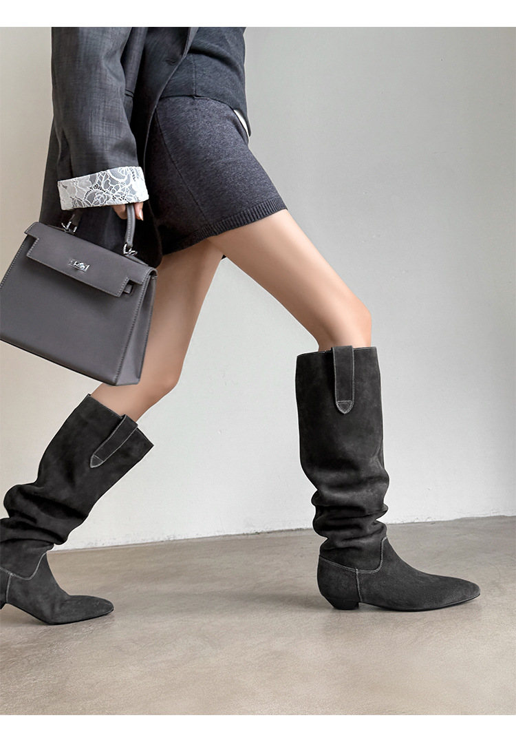 Boot nữ cổ thấp mũi nhọn gót thấp ống xếp ly chất da lộn — màu đen, màu xám, màu mơ chi tiết 15