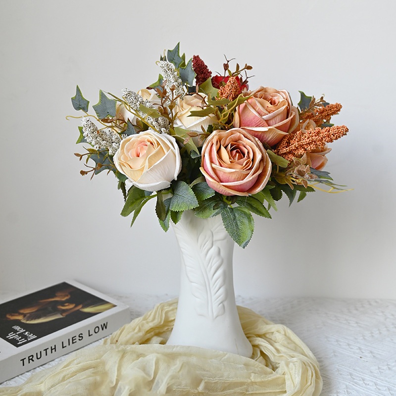 7 pinzas de rosas frutas manejar paquete de simulación de rosas retro manejar paquete de nuevos productos transfronterizos de bodas de mano decoración de props de fotografía