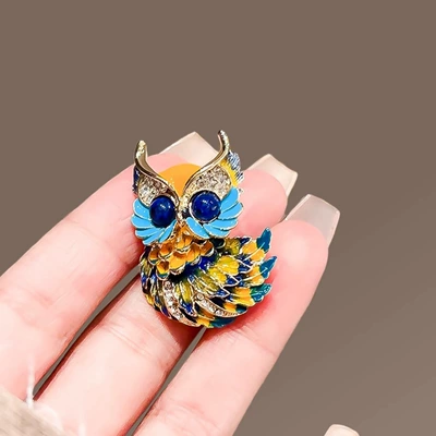 Painted Owl Brooch for Men: Yaxa sancaqları