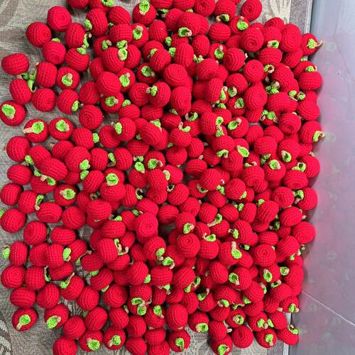 Finished handmade pendants persimmon peanut apple strawberry peach fruit hanging ornaments decorative woolen knitwear wholesale