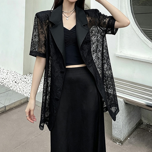 Niche Design Lace Jacquard Patchwork Hollow-Out Blazer for Women, Summer Thin Sun-Protective Padded Shoulder Suit Jacket