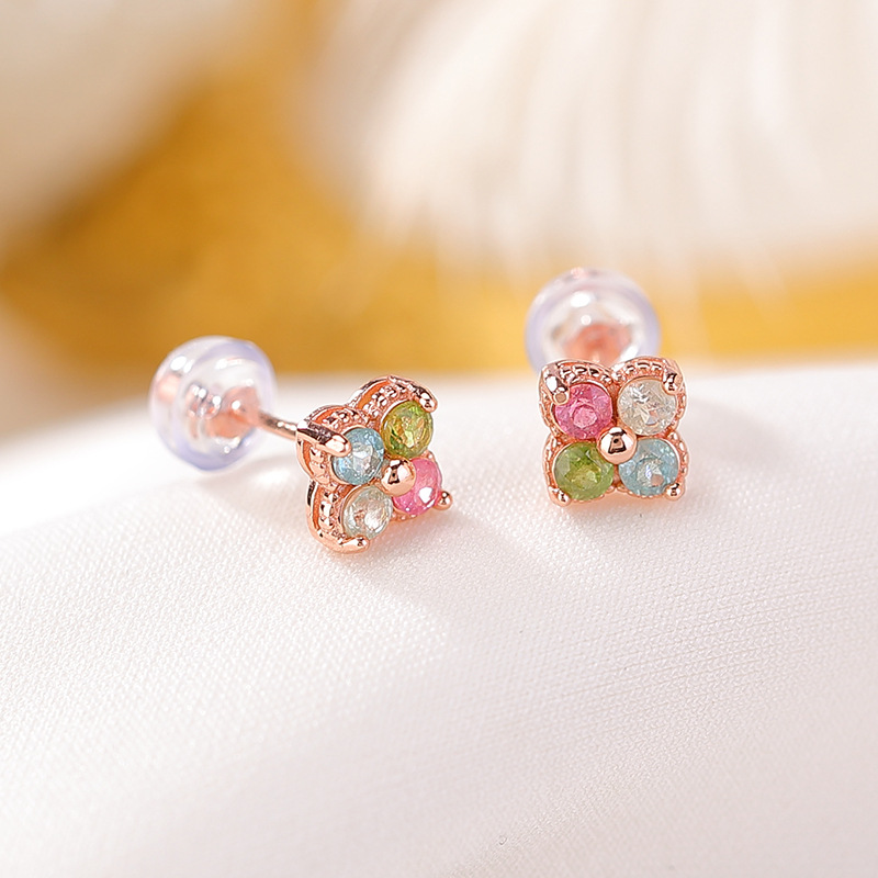 Khuyên tai nữ bạc S925 mạ vàng hồng đính đá tourmaline hạt tròn hình cỏ bốn lá — Một cặp