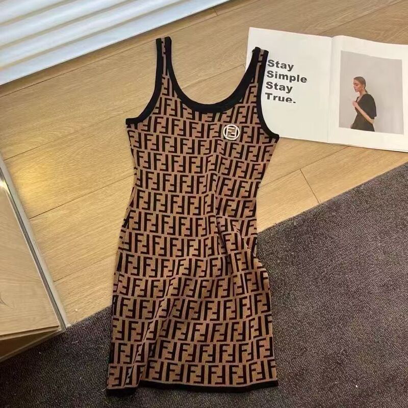 Shenzhen Nanyou Correct High Version F Home 25 Spring/Summer New Letter Monogram Round Neck Knitted Vest Dress