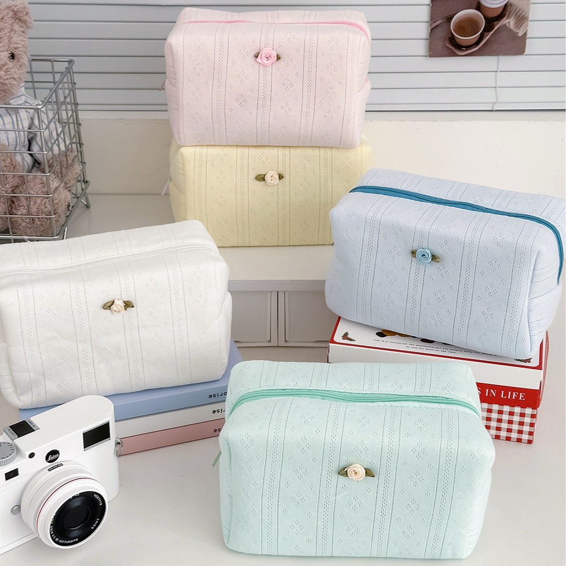 Cross-Border Small Rose Knitted Cotton Octagonal Bag Fresh and Sweet Girly Ins Style Large Capacity Portable Makeup Cosmetics Bag