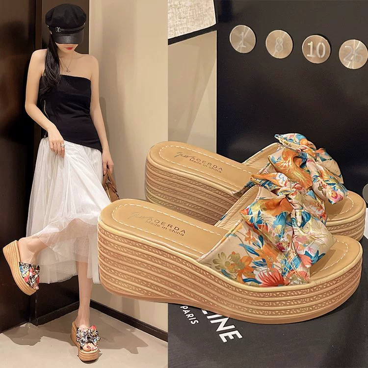 Корейская версия внешней торговли, новый стиль, тапочки на толстой подошве с принтом для женщин, пляжные сандалии на танкетке с цветочным принтом, оптовая продажа