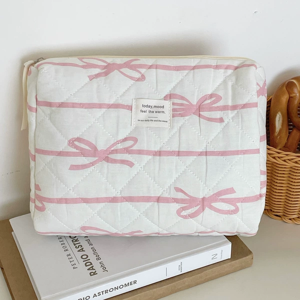Fuchsia small clutch bag with bow