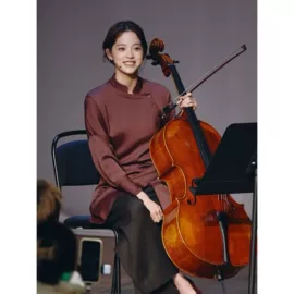 女式针织衫;女式衬衫;休闲裤