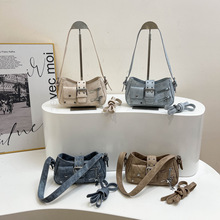 小包包女2024新款潮流韩版百搭质感单肩斜挎包简约时尚腋下法棍包