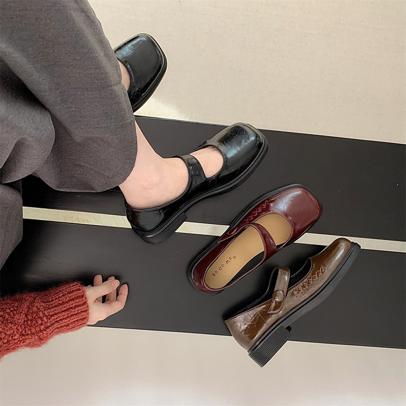 【Tax Not Included】French Retro Chunky Heel Mary Jane Shoes Black Leather Shoes 2025 New Women's Shoes Korean Style Shallow Mouth 【Tax Not Included】French Retro Chunky Heel Mary Jane Shoes Black Leather Shoes 2025 New Women's Shoes Korean Style Shallow Mouth