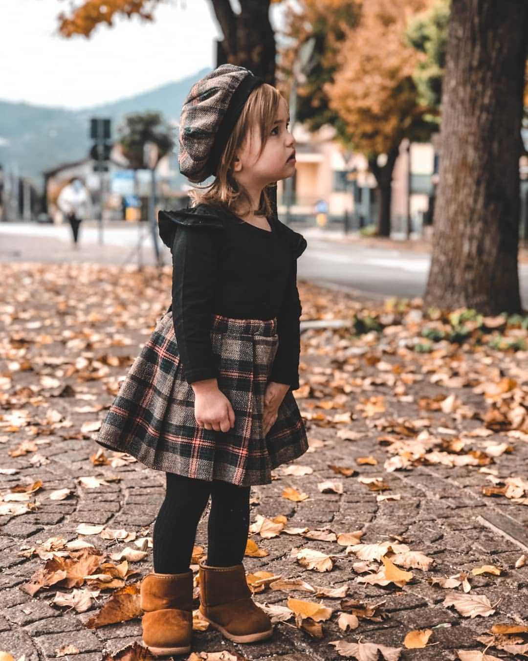 Vestito autunnale da bambina con cappuccio, gonna corta a pieghe a quadri, con cappello, set da 3 pezzi_voghion.com