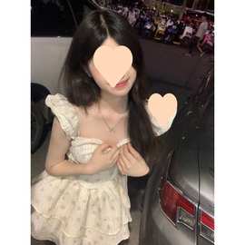 奶甜系小飞袖碎花连衣裙女夏日多巴胺甜美风小个子在逃公主蓬蓬裙