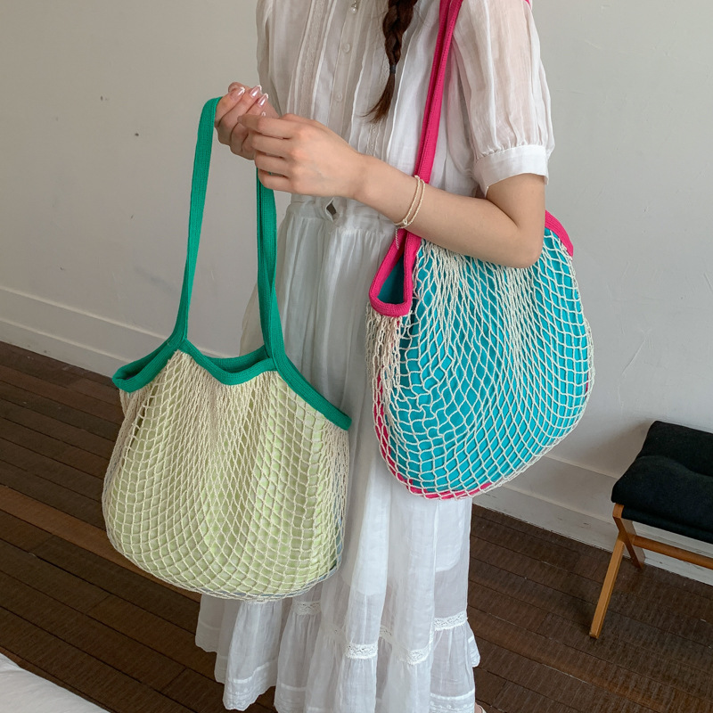 2026 Spring New Korean Style Mesh Pocket Plaid Mesh Woven Bag Large Capacity Hollow Beach Versatile Bag 2026 Spring New Korean Style Mesh Pocket Plaid Mesh Woven Bag Large Capacity Hollow Beach Versatile Bag