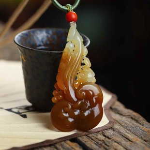 Natural Xinjiang Hetian Jade Jade Supply Chain and Sugar Material Old Material Qiao Sugar Color Jade Ruyi Pendant with Certificate