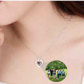 跨境欧美100种语言钛钢投影项链S925银心形吊坠微雕彩色相片定 制