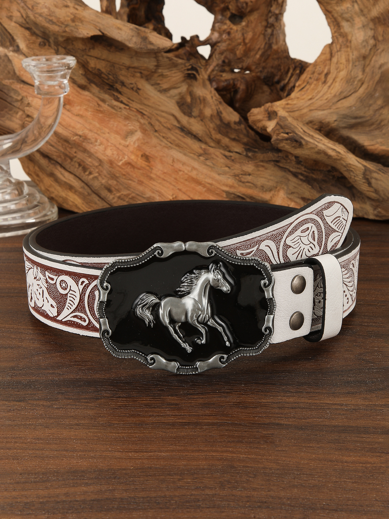 Modischer Ledergürtel für Herren, Vintage-Schnallengürtel, personalisierter Gürtel für junge und mittelalte Männer, geeignet für Jeans, Alltags- und Allzweckkasualstyle, schlichter Herrengürtel.
