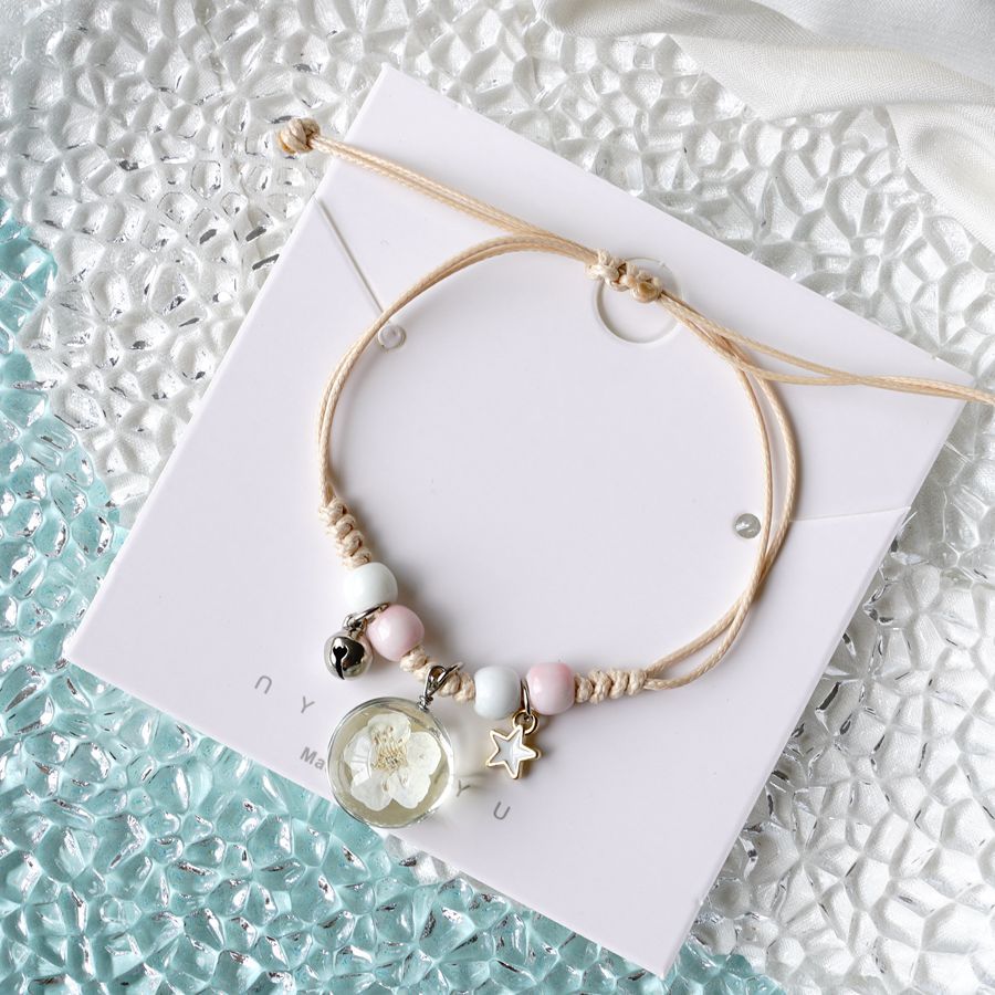 thumbnail image 1 of Pulsera de flor de durazno simple popular japonesa y coreana que combina con todo, literatura y arte femenino, estudiantes de Mori, joyería de flores secas, flor de durazno blanco, 1 of 2