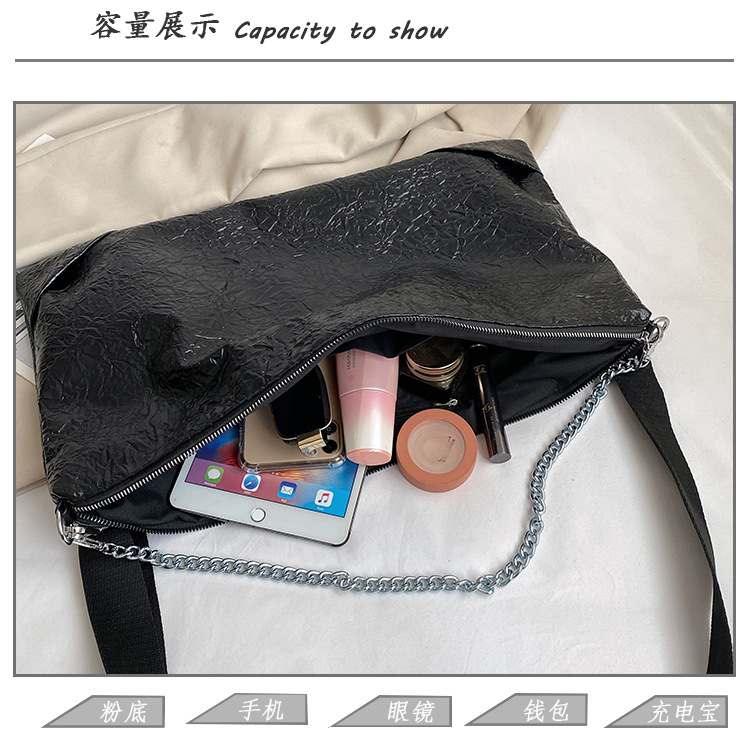 Retro Fold Chain Shoulder Cross-body Dumpling Bag Wholesale Nihaojewelry display picture 12