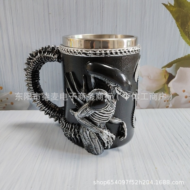 Nuevos productos transfronterizos personales de Halloween Iron Maiden sala de estar vinos decoración de alta gama 3D taza de marca tridimensional