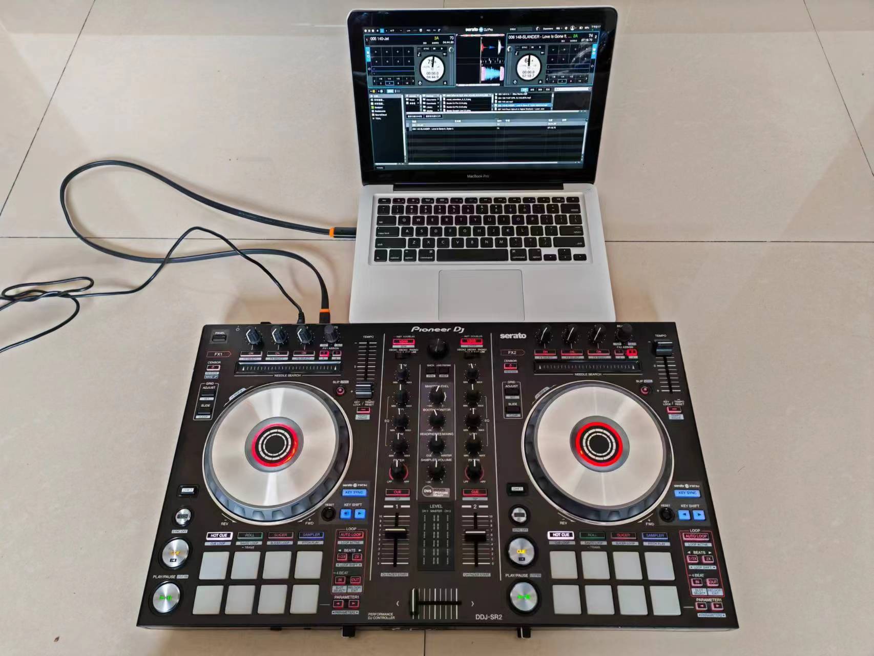 Sr2 Digital All-In-One Dj Player Dj Player Laptop Serato Private Room Dj