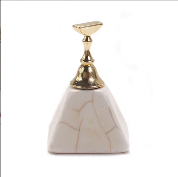 Nuevos productos transfronterizos base de piedra de pino magnetic piezas de manicure piezas de ajedrez de manicure para principiantes manicure师 fijo marco de práctica de manicure