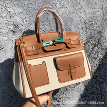 �羳Ůʿ����ײɫ����ƴ�������̖�K������e���а��μ�б��Ů��