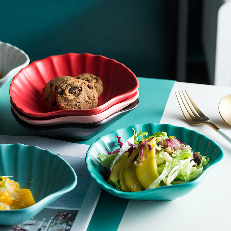 Nordic Minimalist Ceramic Bowls and Plates, Creative Dessert Dishes, Cute Shell Bowls, Household Salad Bowls, Personalized Tableware