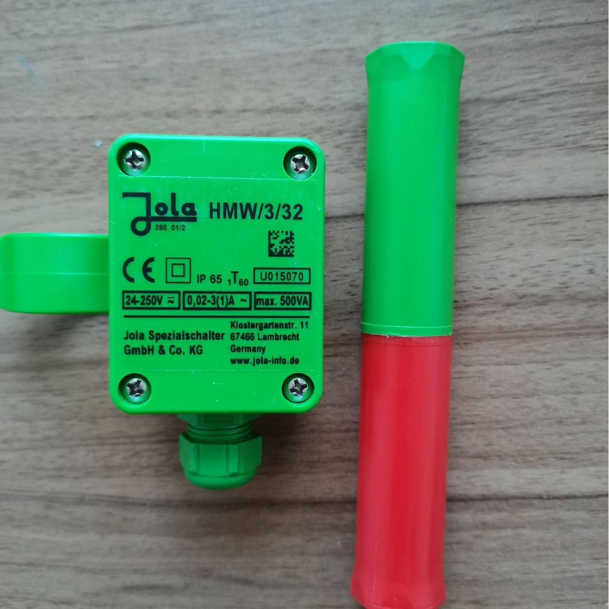 德国 JOLA 限位开关电  HMW/3/32