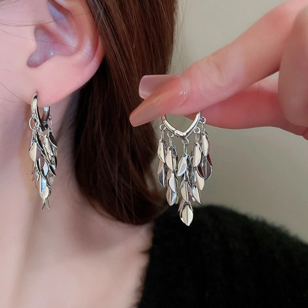 Earrings with tassels