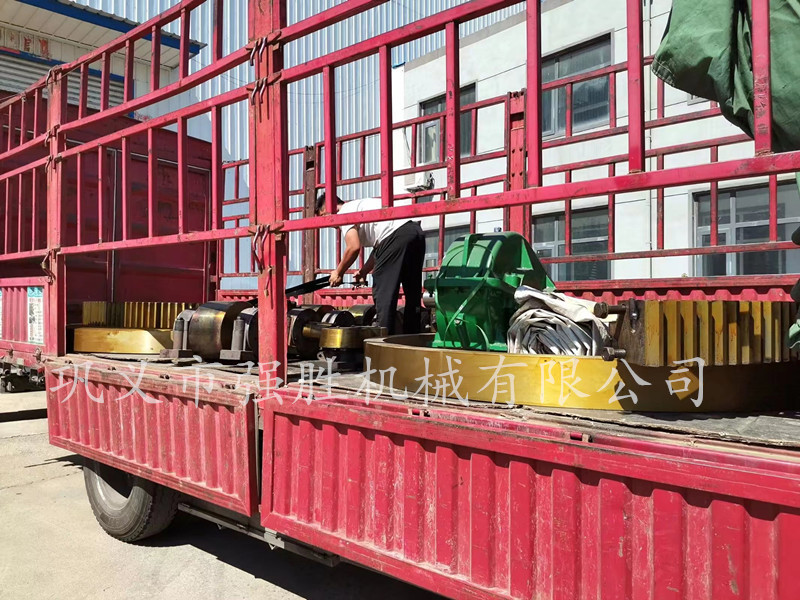 2米回转窑两半齿轮 钢圈 托轮挡轮总成 减速机_副本