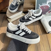 H988春秋2025新款美式百搭休闲女鞋小众原创板鞋女ins圆头厚底帆