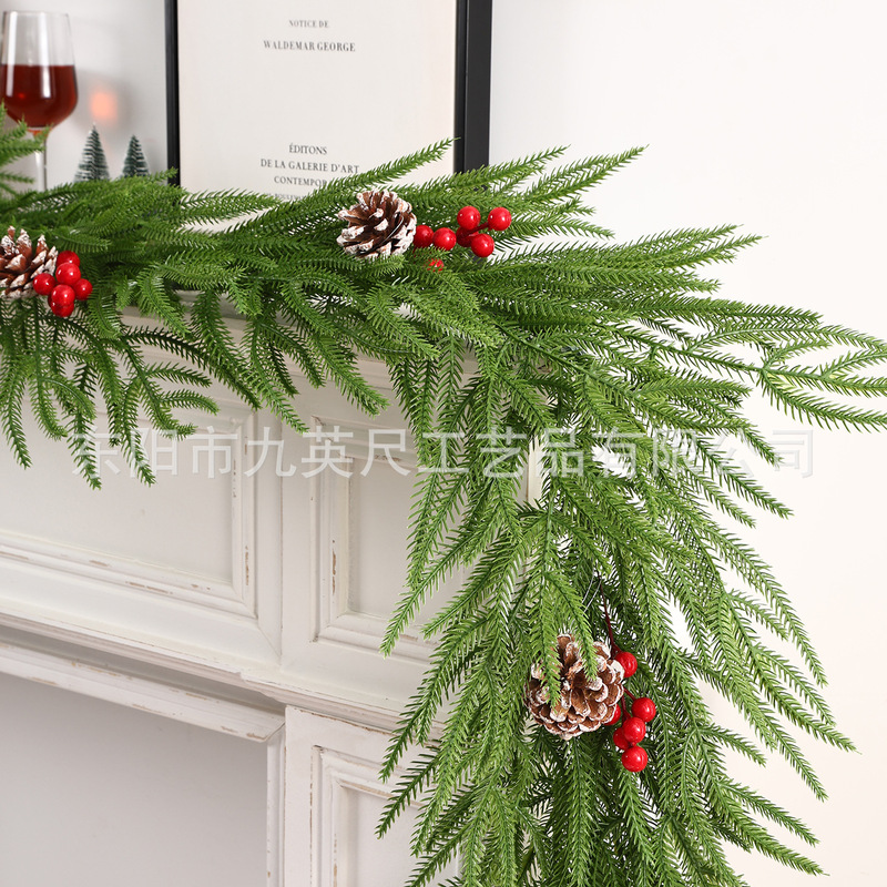 人工クリスマスアマゾンノーフォークパインPEレッドフルーツ籐クリスマスホテル装飾籐|undefined