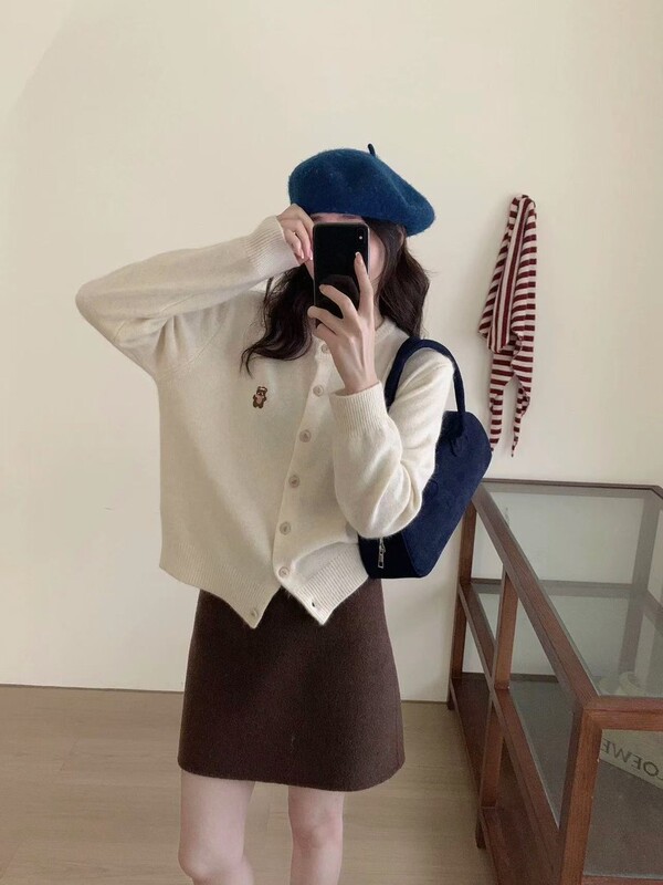 韩系慵懒风宽松刺绣小熊毛衣外套胖mm2025年冬大码甜美针织开衫女|undefined